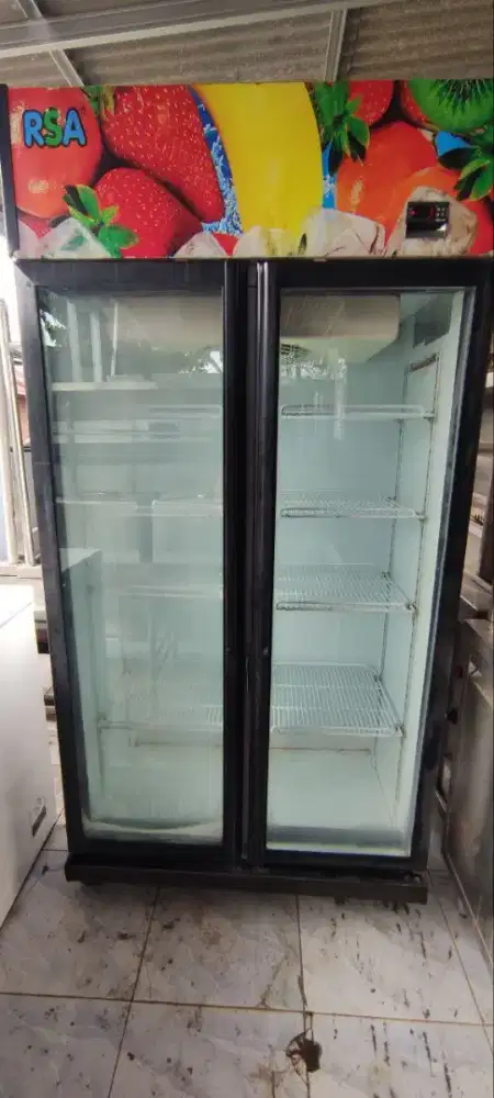 Showcase RSA 
600 liter
Kondisi normal

Harga 5.000.000