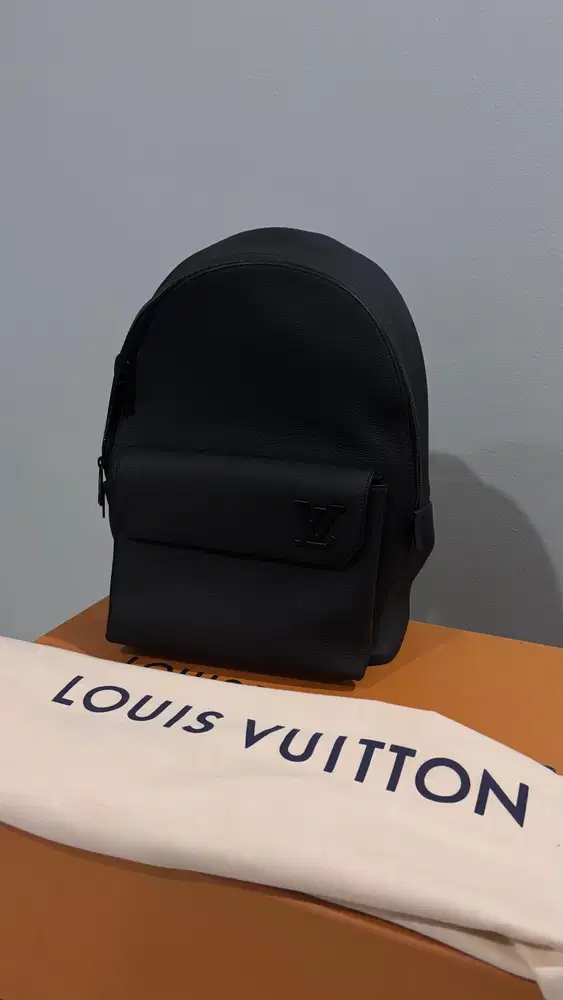 PL Louis Vuitton - Takeoff Backpack Aerogram