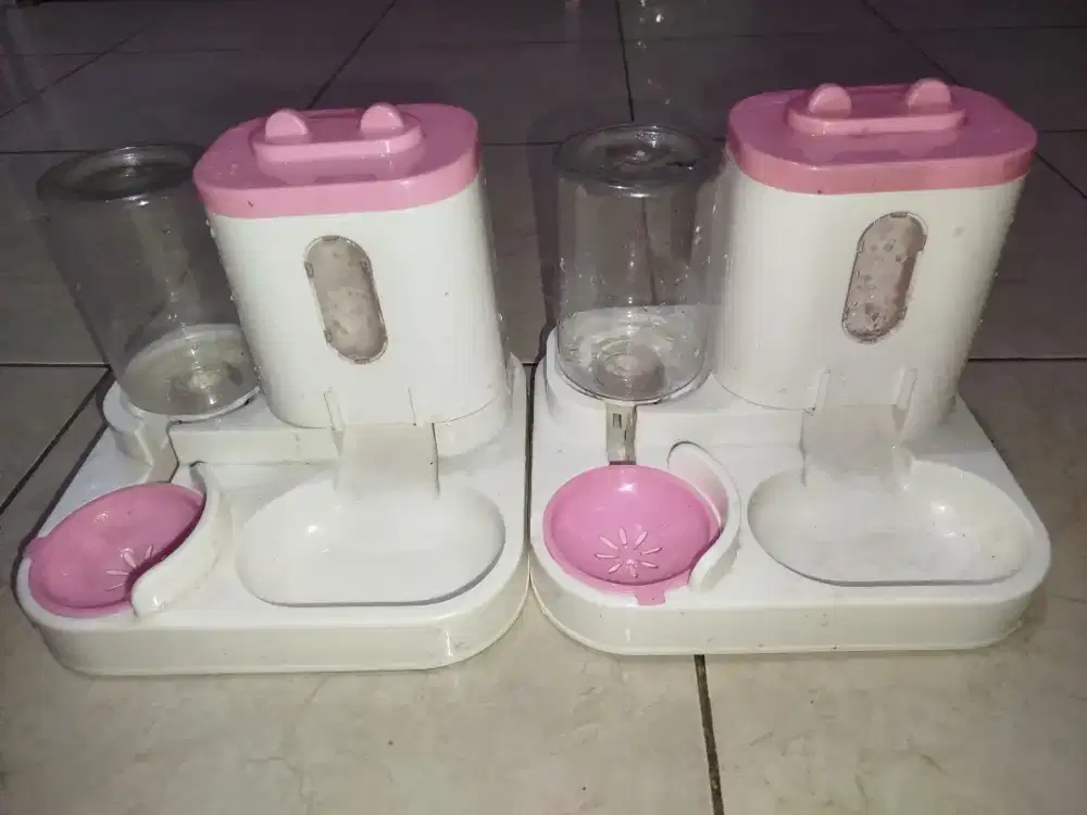 Tempat makan+minum kucing