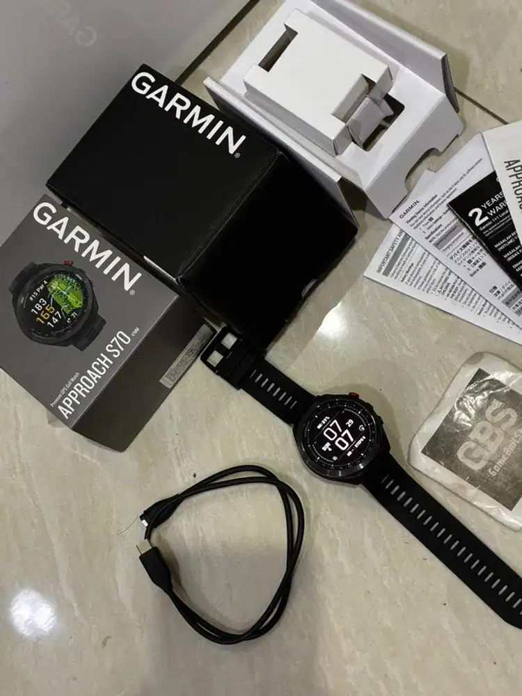 Garmin Approach S70 Golf GPS 47mm Black Garansi Resmi