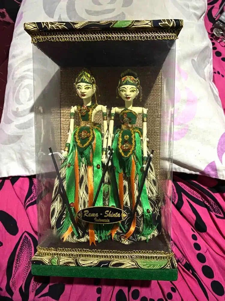 Pajangan / hiasan wayang rama - shinta