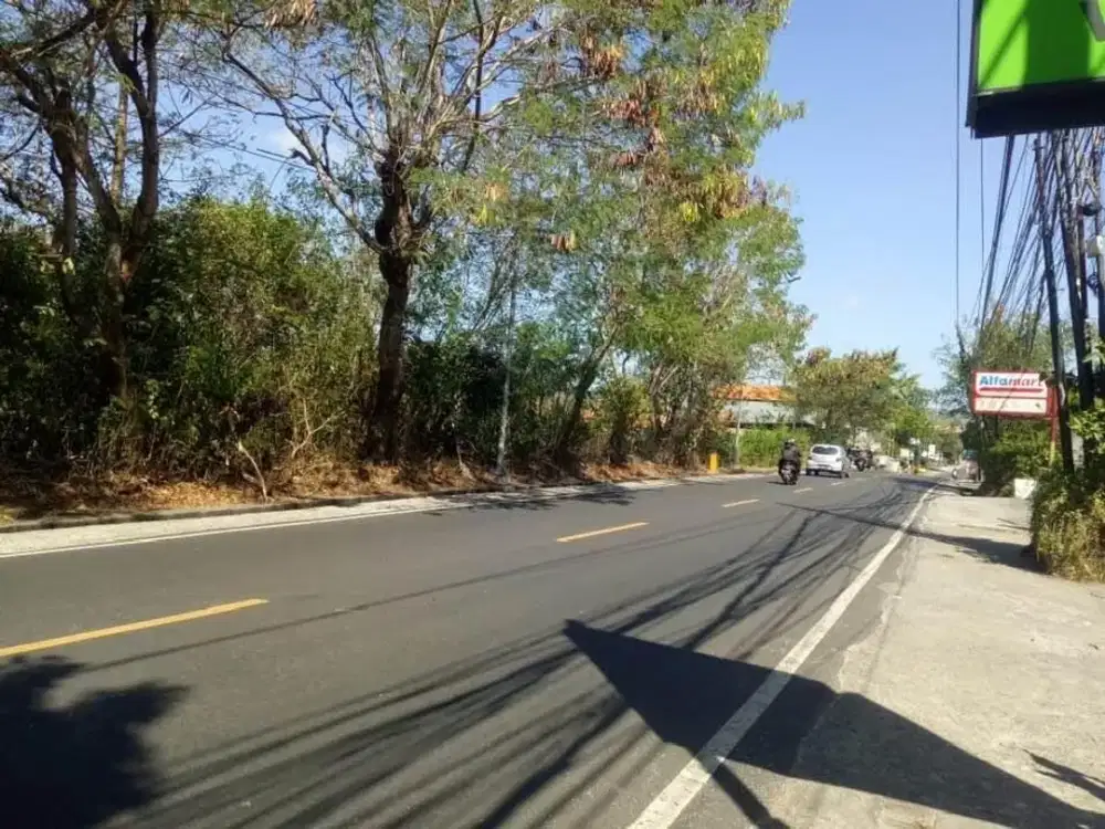 TANAH 4,1 HEKTAR JALAN UTAMA ULUWATU