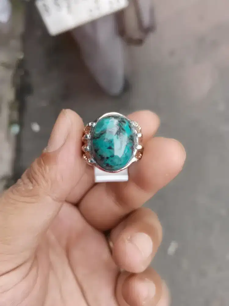 Batu akik badar besi biru