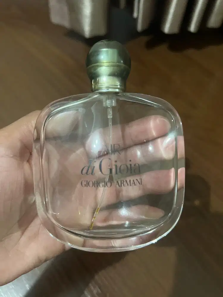Botol parfum Air di Gio (Giorgio Armani)