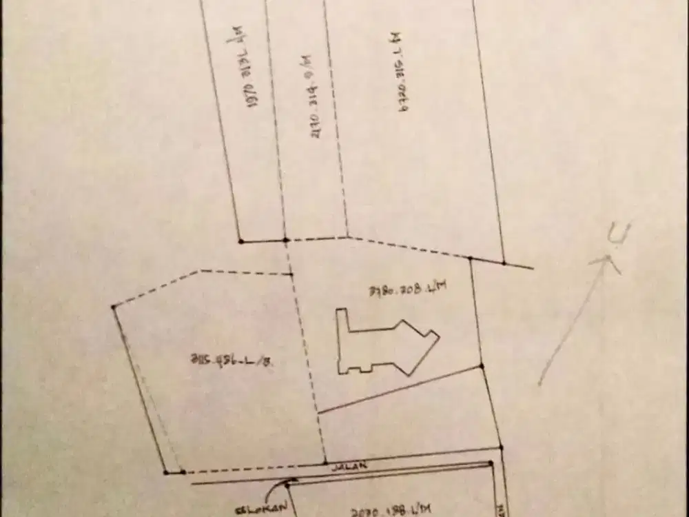 Jual Hitung Tanah. Bangunan masih aktif di Raya Ledug Prigen