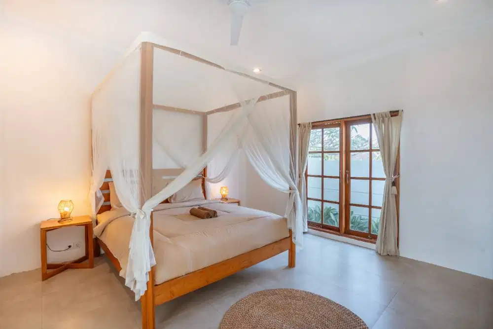 MONTHLY / YEARLY VILLA RENT IN CANGGU BALI