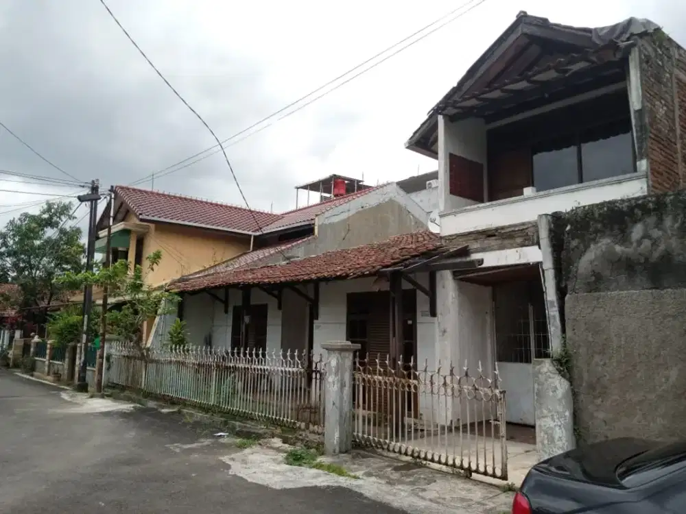 Jual Rumah Lama Hitung Tanah di Riung Bandung