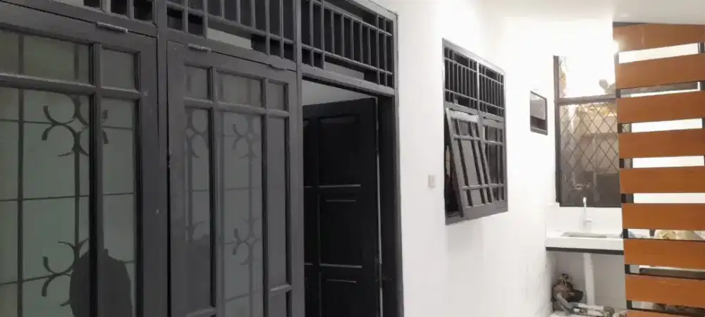 Dikontrakan rumah baru renovasi