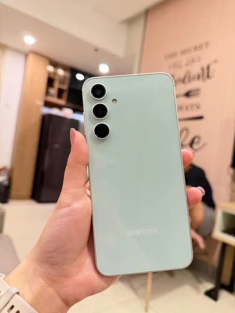 Samsung S23FE 5G 8/256GB