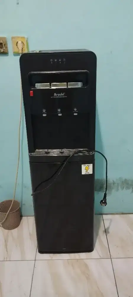 Jual dispenser galon bawah arasi, second