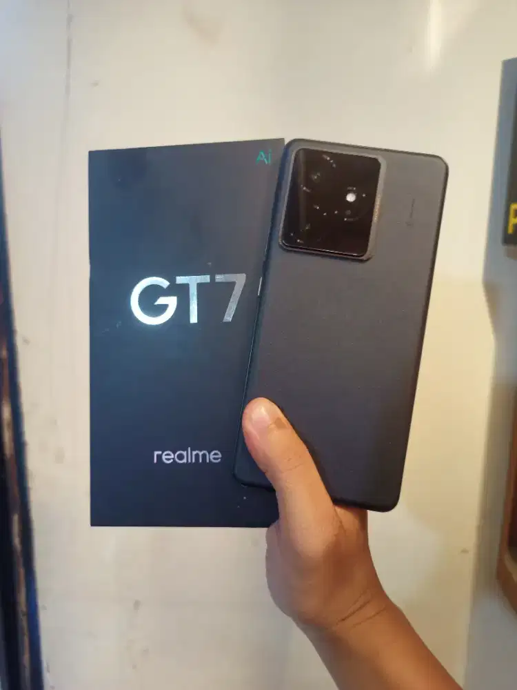 Jual Realme GT 7 12/256Gb Second Fullset Normal Ada Minus Dikit