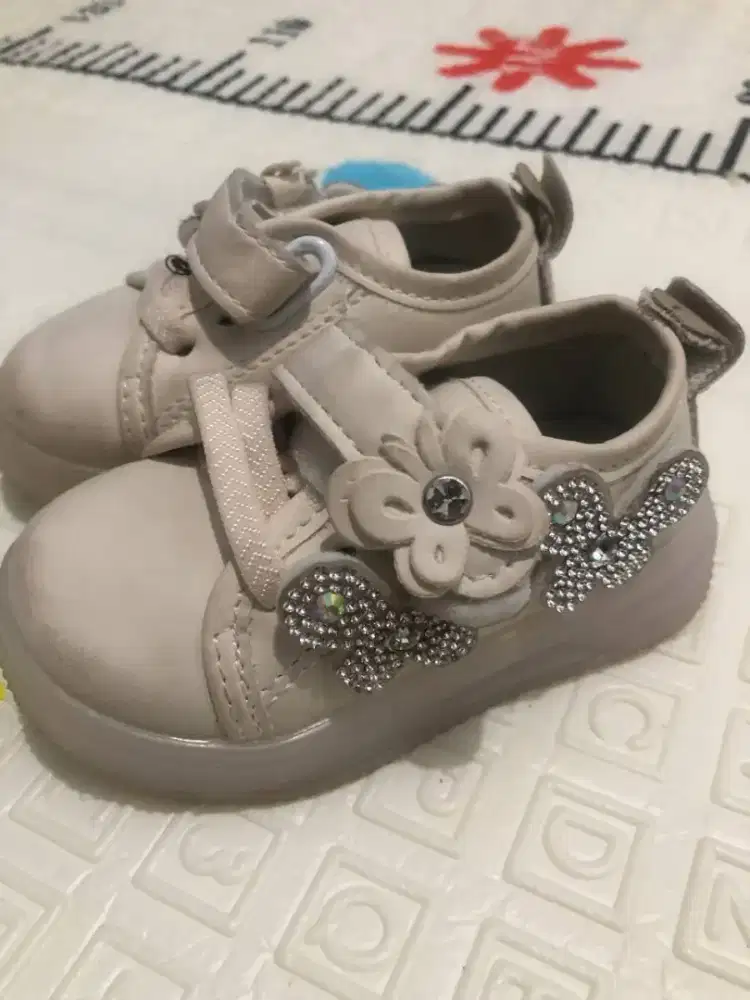 sepatu bayi Asoka