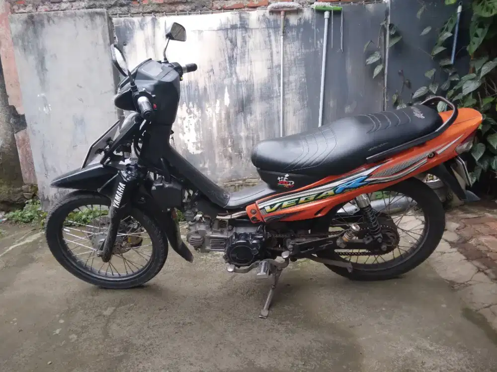 Motor vega R tahun 2006 pajak on plat 2029