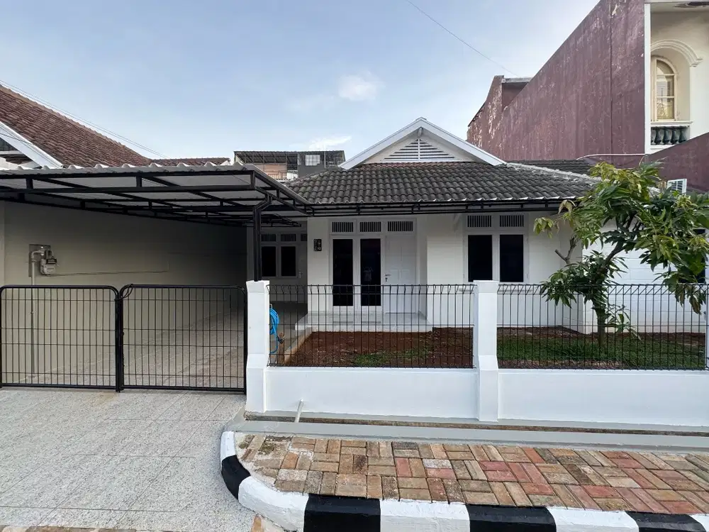 Rumah Nyaman di Duren Sawit, Jakarta Timur - Disewakan