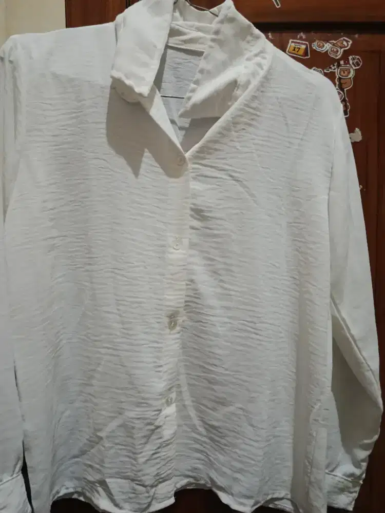 Baju Kemeja putih