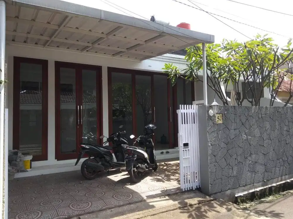 Rumah Minimalis Strategis Pusat Kota Area Lodaya Burangrang