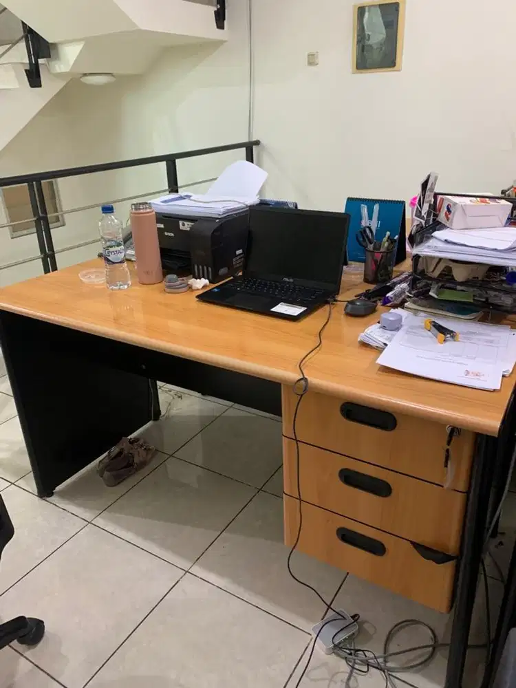 JUAL MEJA KANTOR SECOND MULUS