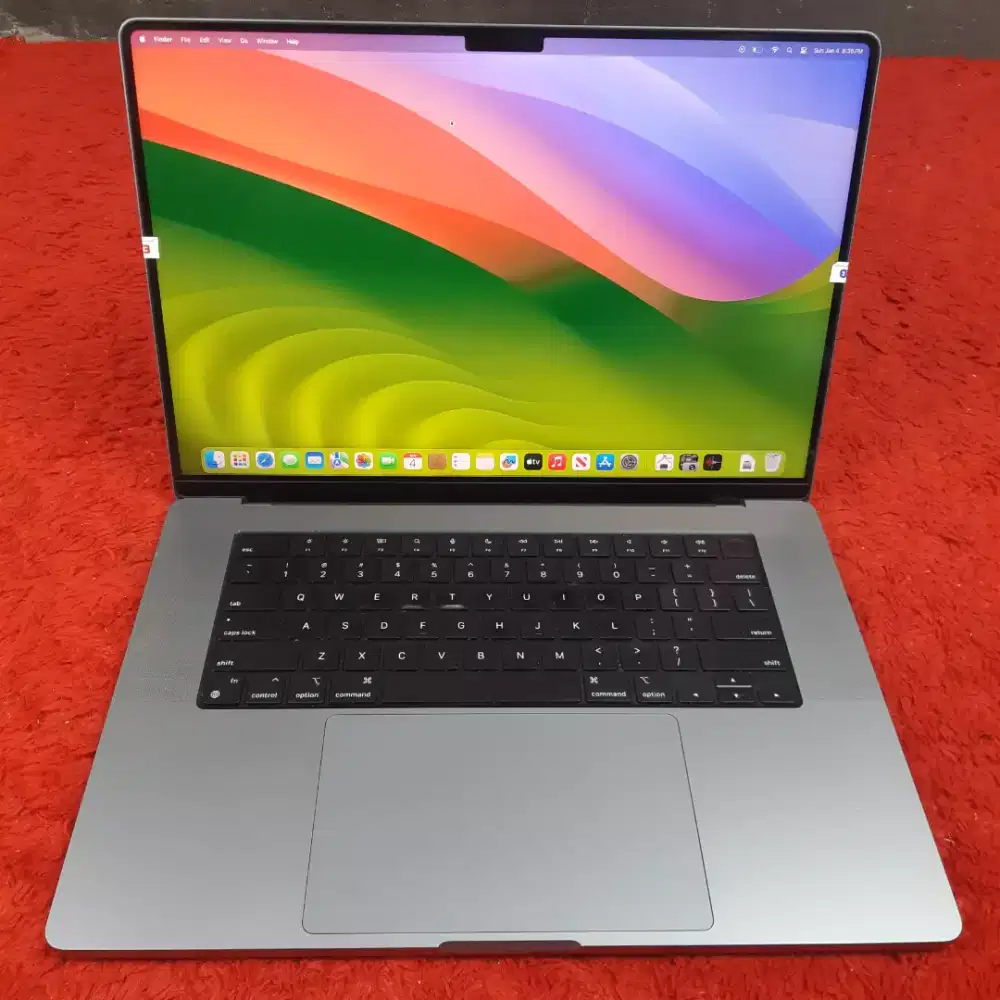Macbook m1 pro 2021 layar 16 inch ram 16gb ssd 1tb mulus bisa cod