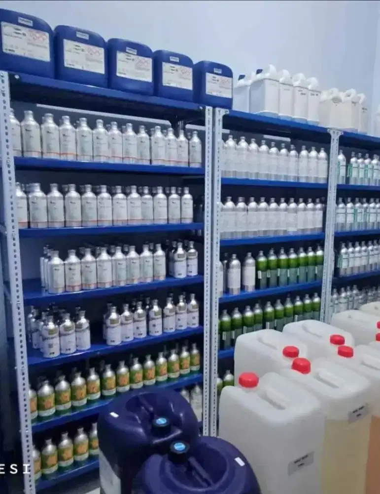 Rak besi gudang perabotan serbaguna