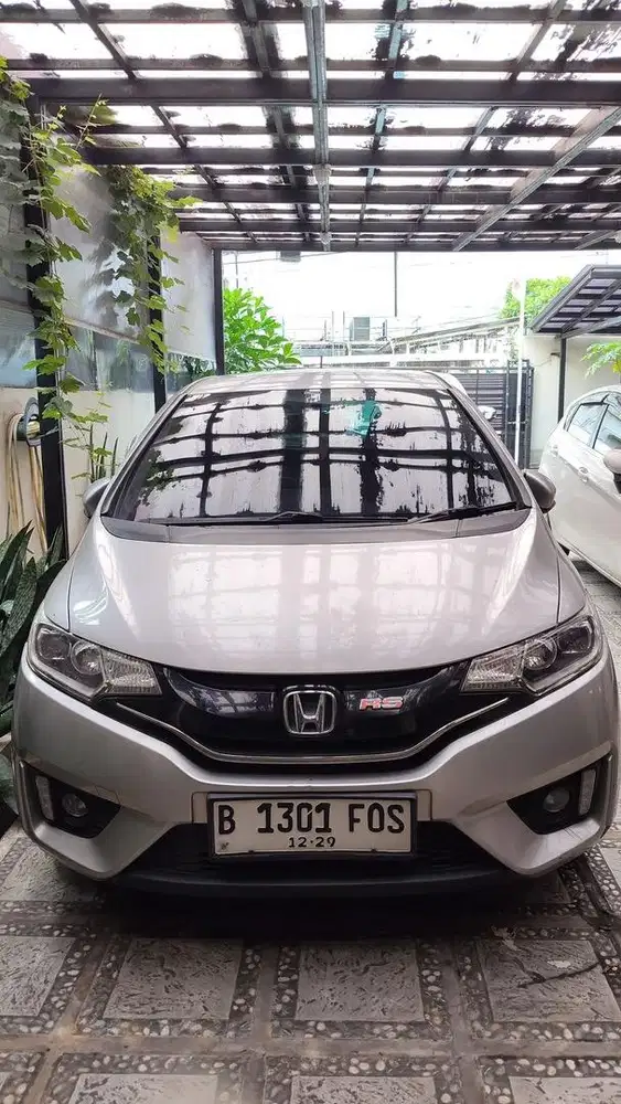 HONDA JAZZ RS 2014 AT SILVER