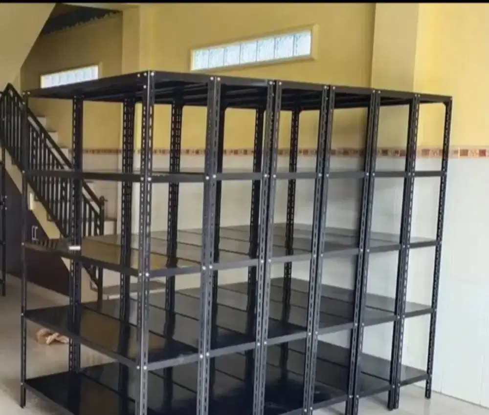 Rak besi gudang susun