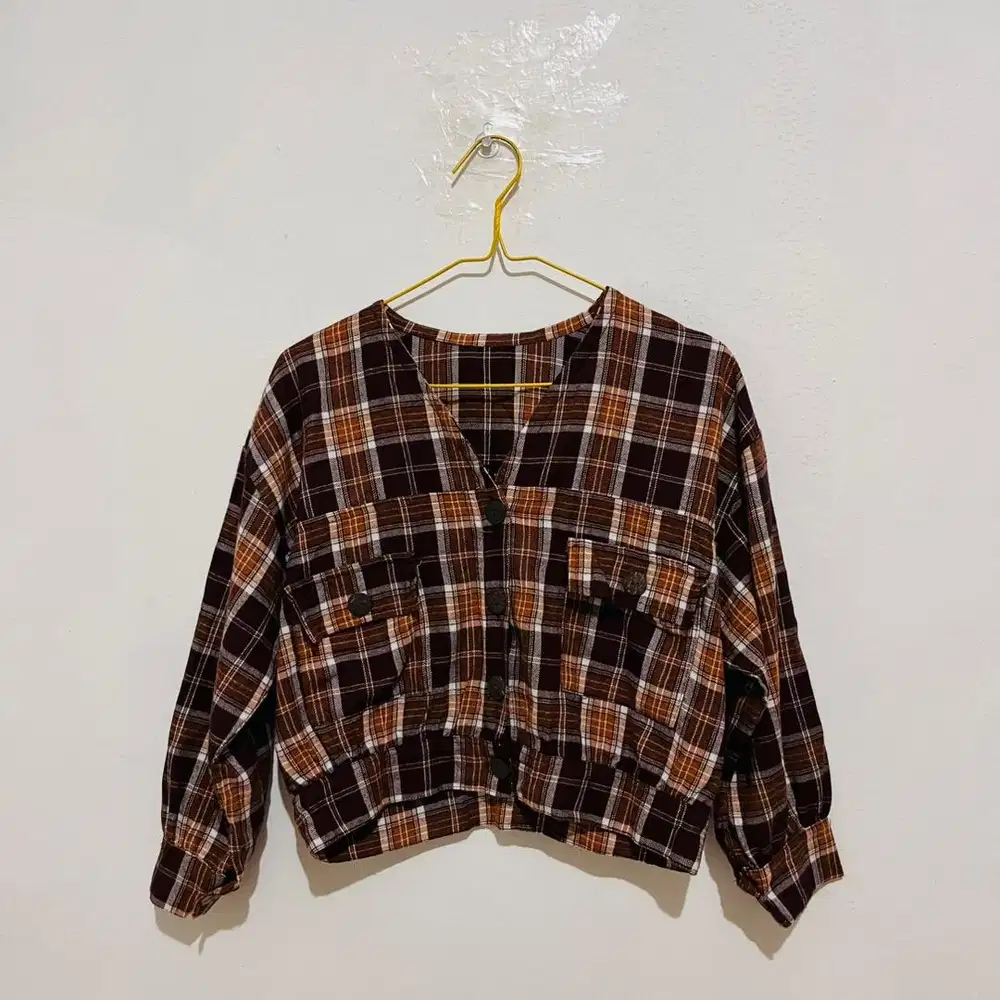 baju crop top kotak kotak v neck wanita