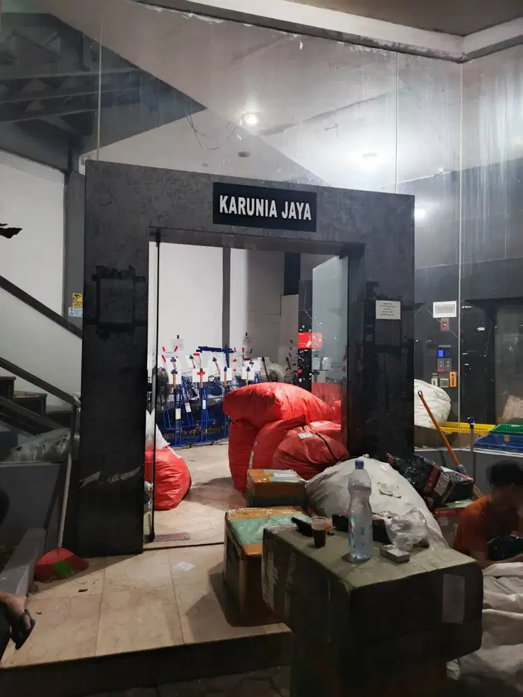 LOWONGAN KERJA STAFF PACKING ONLINE SHOP PASAR MINGGU JAKARTA SELATAN