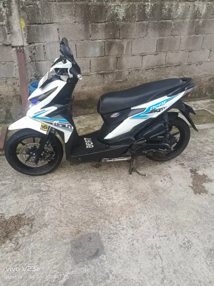 Jual santai honda beat esp 2018 kondisi siap pakai