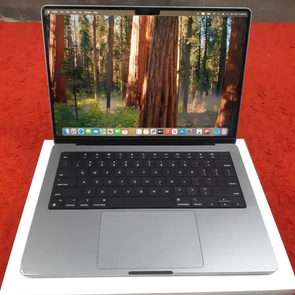 Macbook m1 pro 2021 14 inch ram 32gb ssd 512gb siap pakai bisa cod