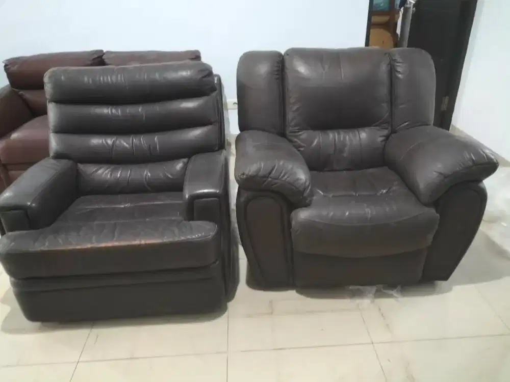 Sofa kulit buatan italia harga per kursi