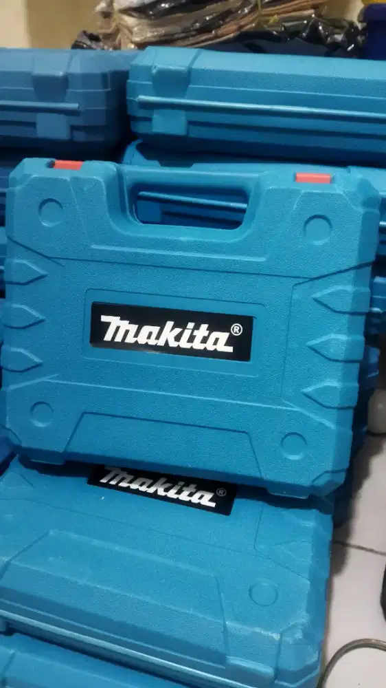 Bor makita 2 baterai
Barang baru