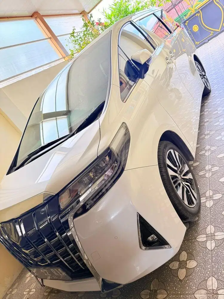 DIJUAL ALPHARD TAHUN 2021 WARNA PUTIH