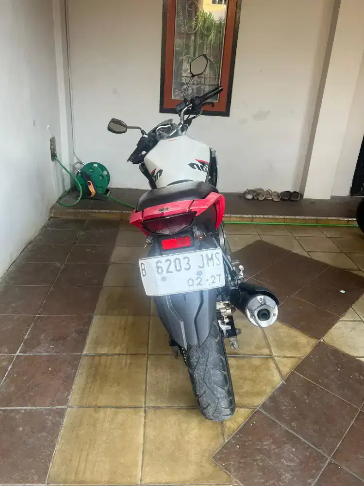 Di jual motor Vixion