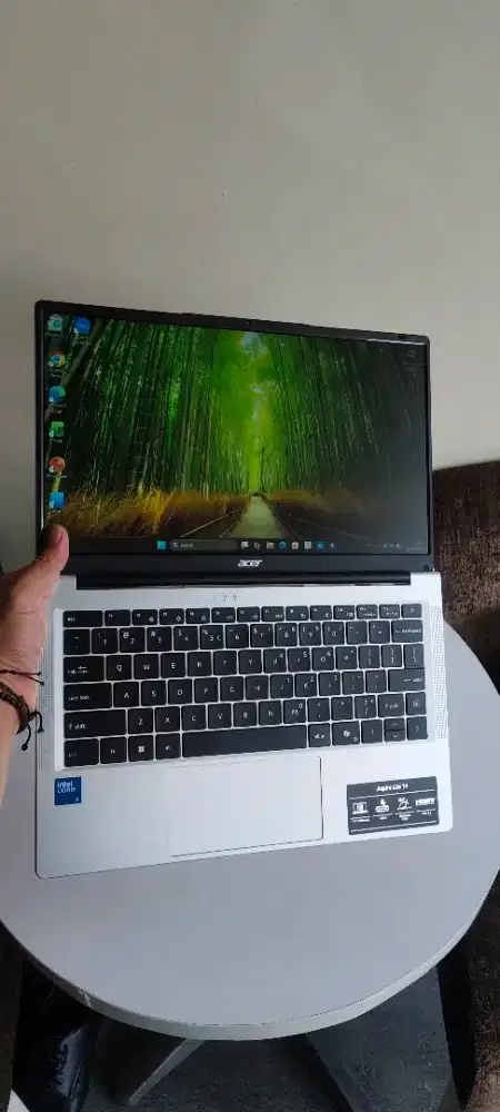 Laptop Acer Lite 14 Core i3 Ram 8/512 GB ( New )