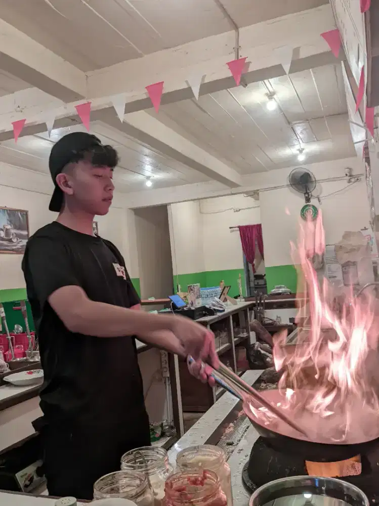 cari kerja jadi waiters,kitchen di warkop,steward