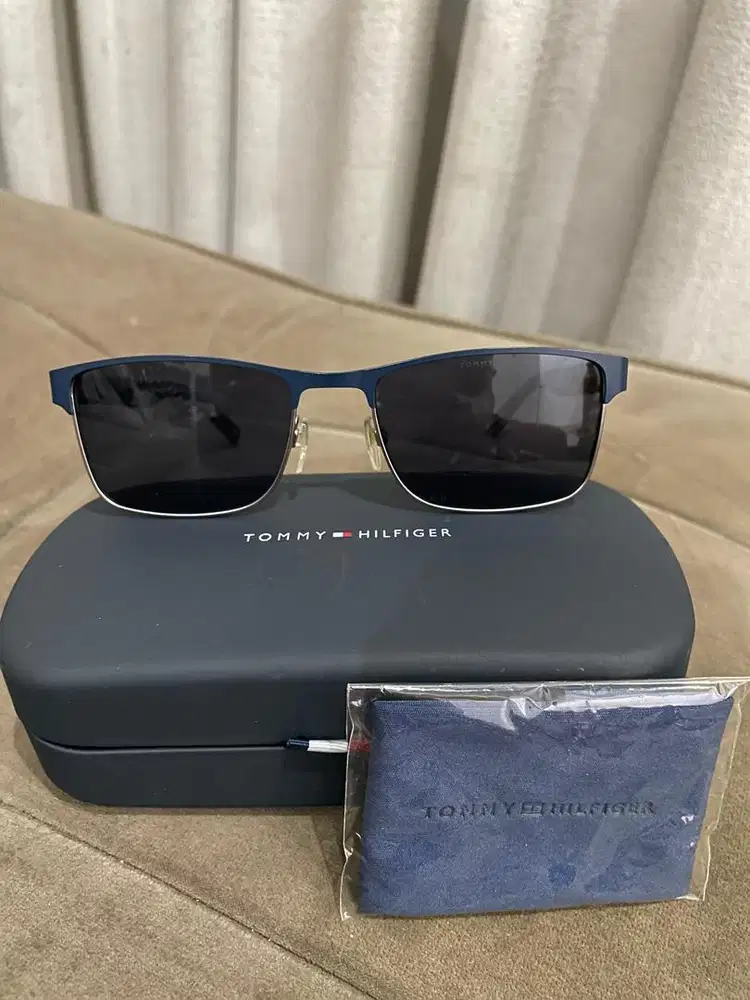 Sunglases Tommy Hilfiger Original