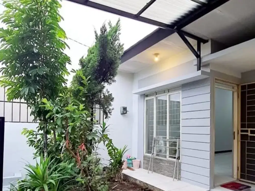 Rumah Nyaman di THI Taman Holis Indah II