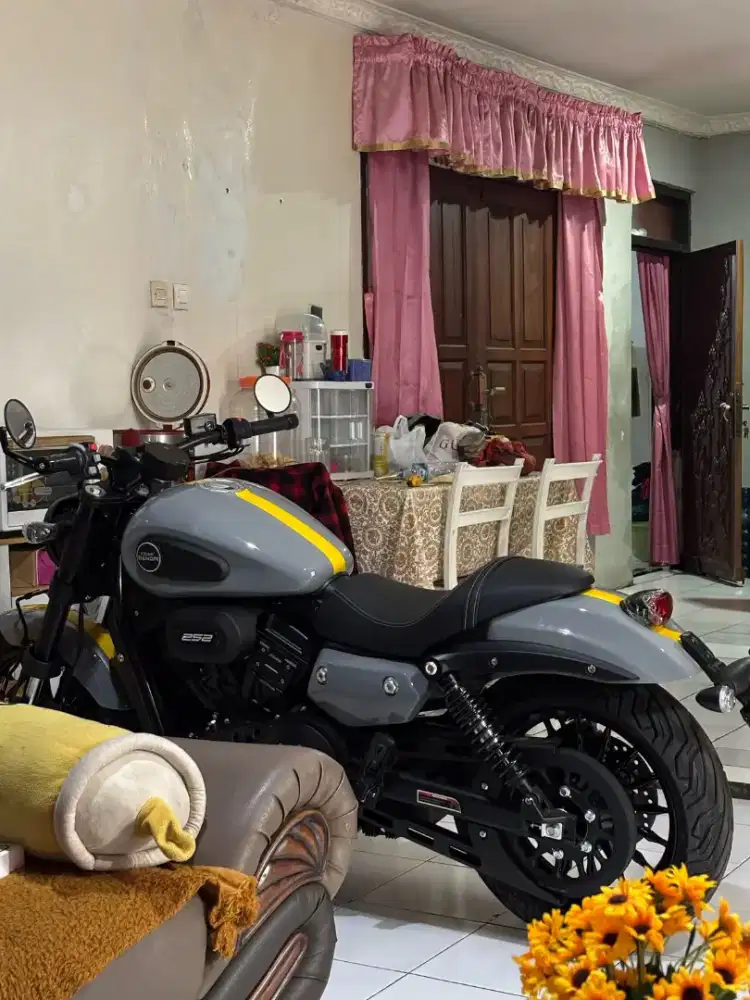 keeway benda v252c 2025 warna abu asli satu satunya buidup hungaria