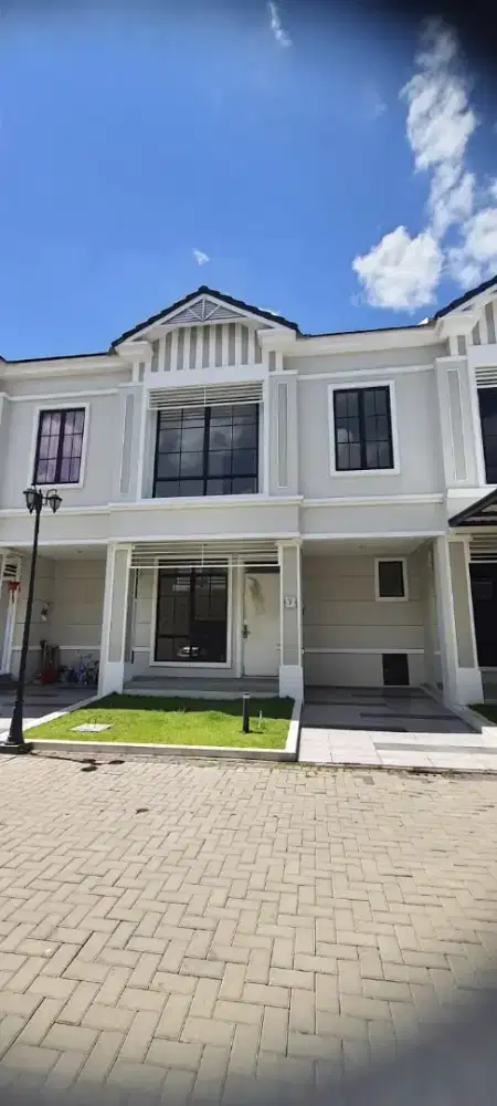 SEWA BULANAN RUMAH 2 LANTAI 4 KAMAR CITRINE LAVON 2 TANGERANG