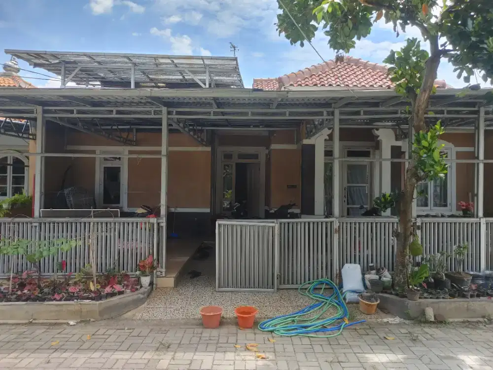 Dijual rumah di komplek bintang metropolis