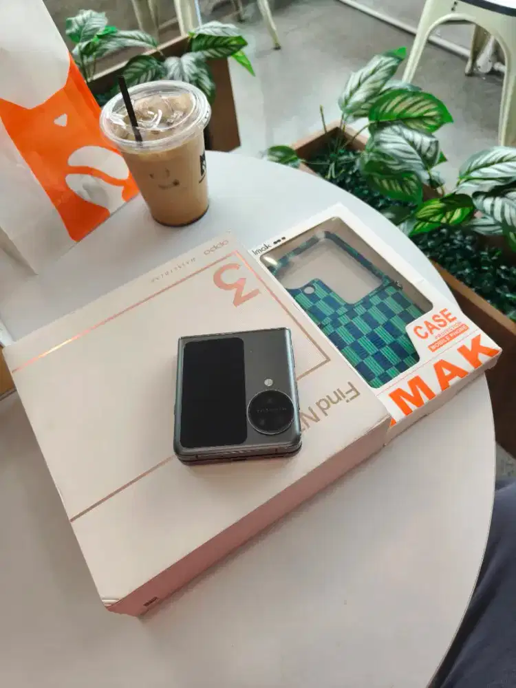 OPPO N3 FLIP ( Like NEw )