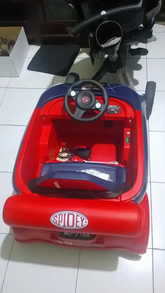 Mobil aki batre remote control