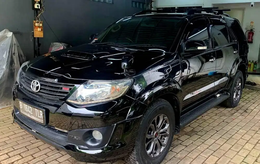 Harga Cash Toyota Fortuner VNT TRD 2014 pajak hidup