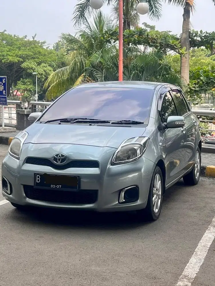 Jual Yaris bakpao 2012 pribadi
