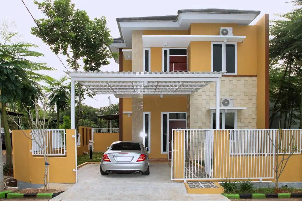 DISEWAKAN RUMAH EKSKLUSIF DUA LANTAI