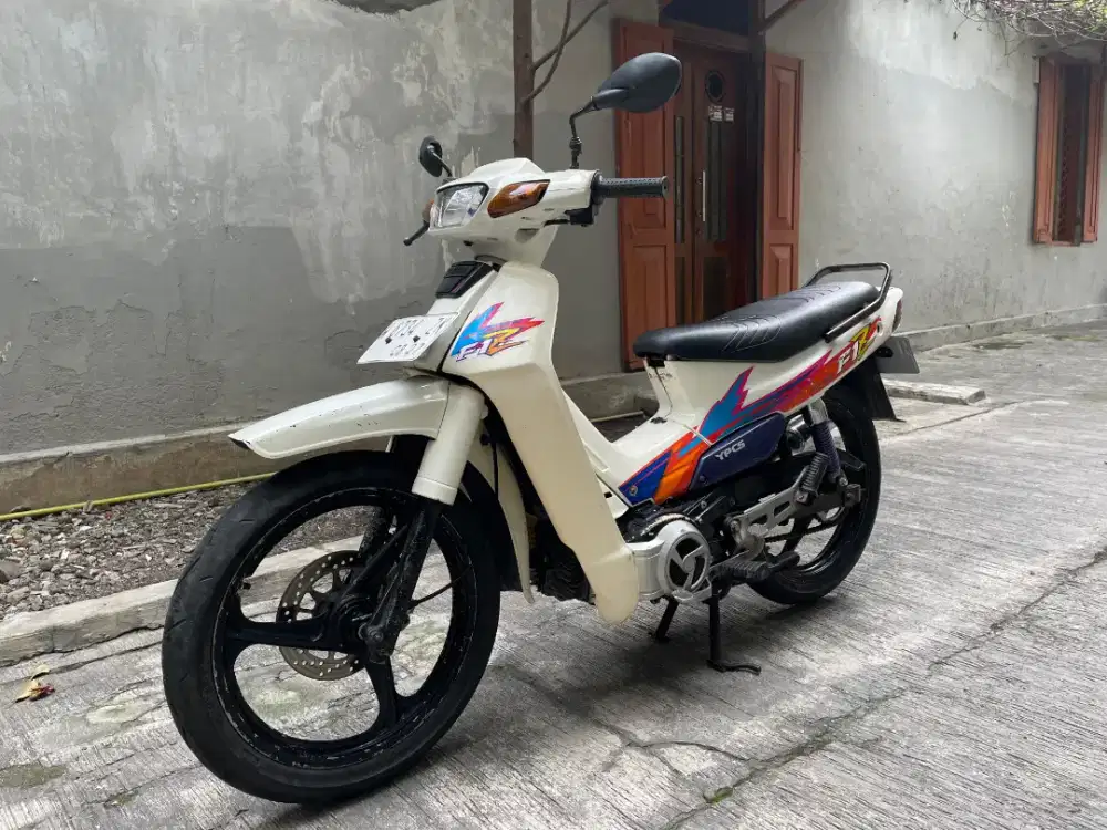 Yamaha Fiz Albino Asli Putih