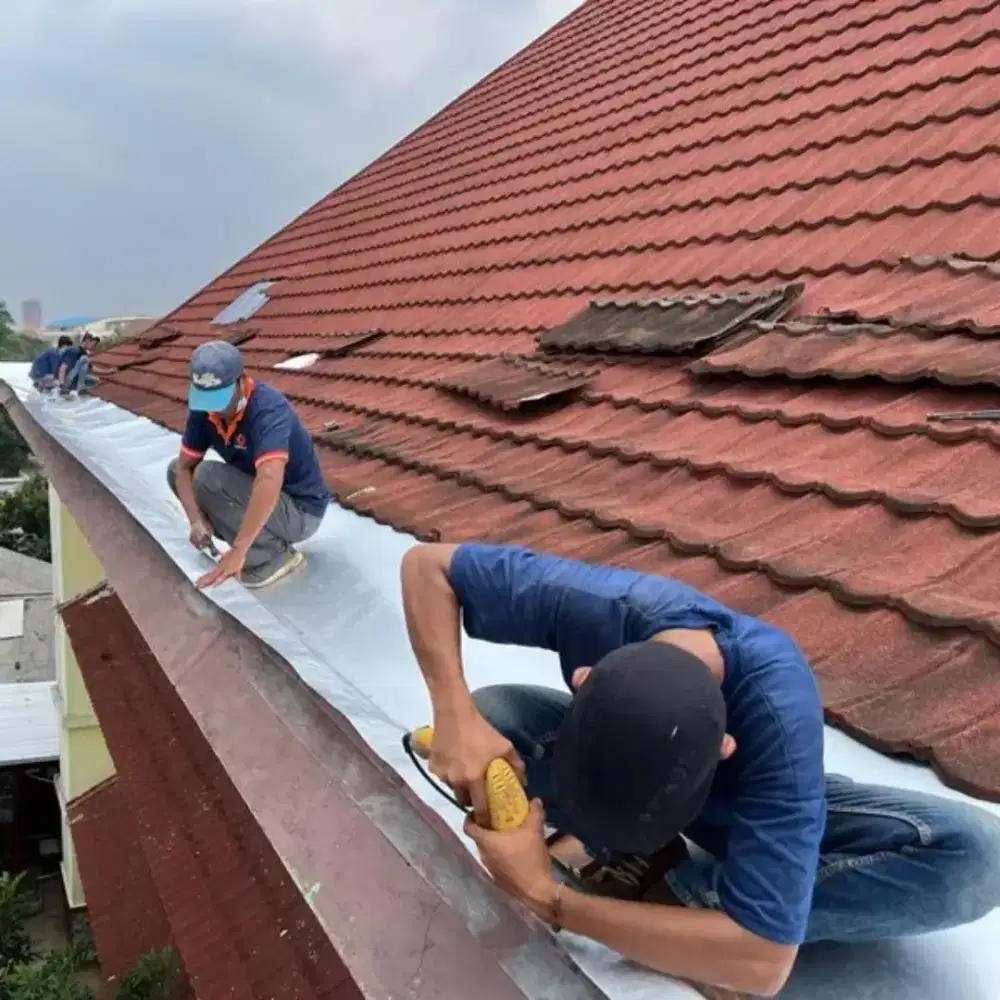 Tukang bagunan, tukang atap bocor plafon rembes talang air kanopy baja