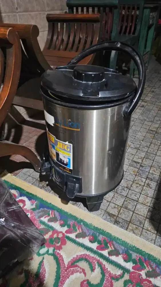 Termos air panas utk teh/kopi (drink jar/dispenser)