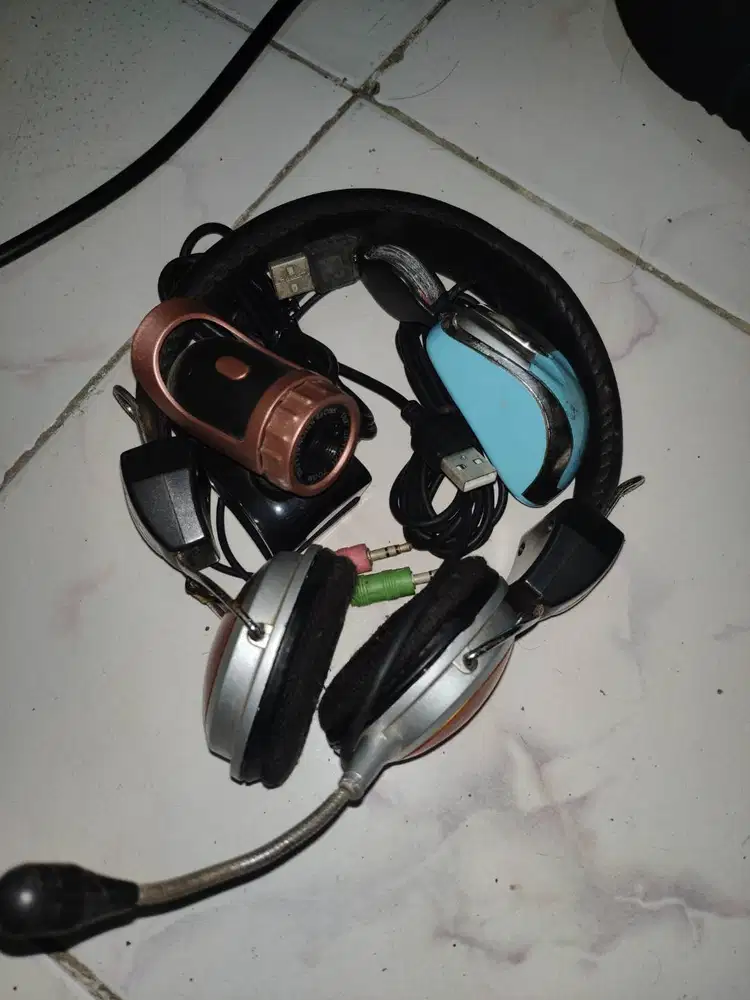 Sepaket Headset Webcam Mouse Bekas Laptop PC