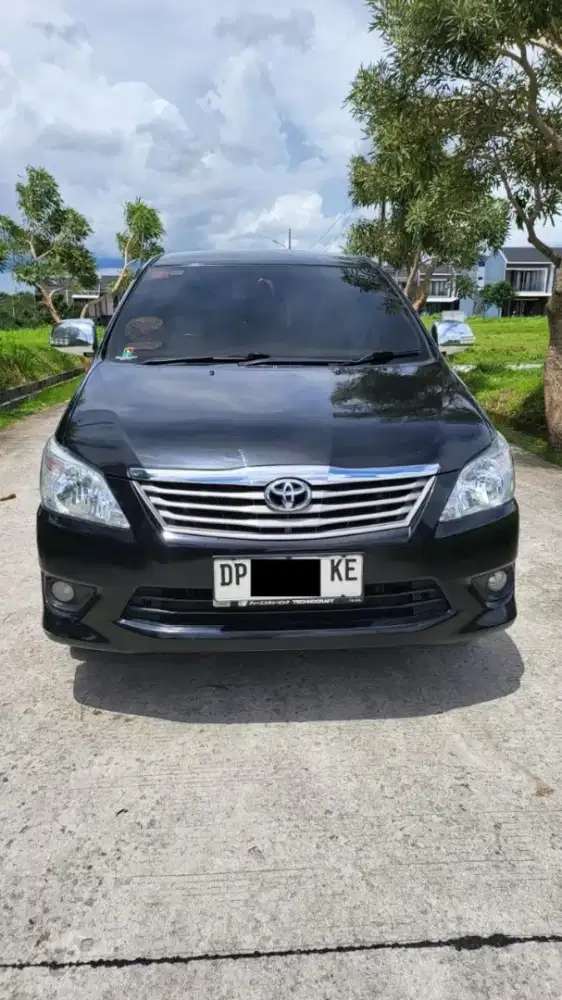 Kijang Grand Innova 2.0 G A/T 2012